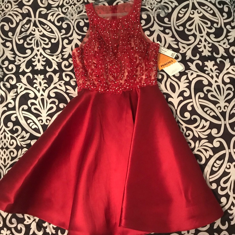 SPLASH RED DRESS FROM PEACHES BOUTIQUE - Picture 2 of 4